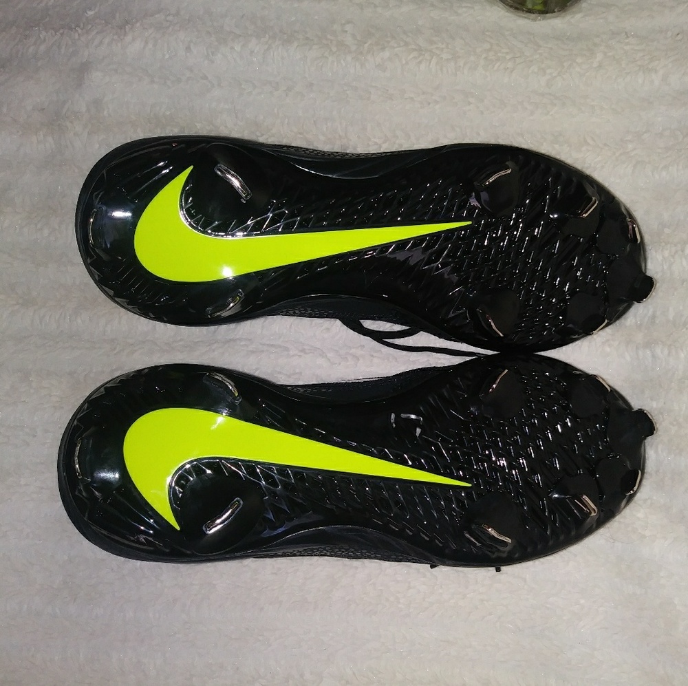 lunarlon nike softball cleats